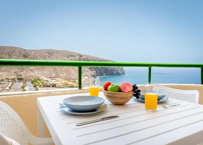 31 Cristianos Front Sea, Pool Free Wifi