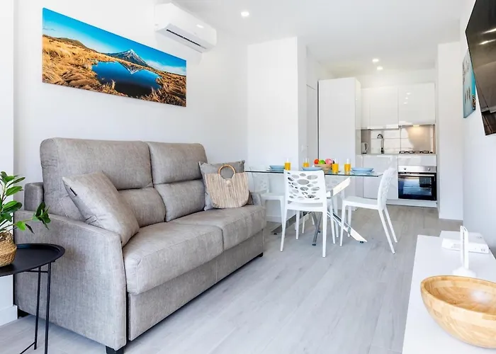 31 Cristianos Front Sea, Pool Free Wifi Apartman